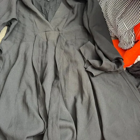 Aakaa black bat wing tie wrap dress size small - Picture 3 of 9